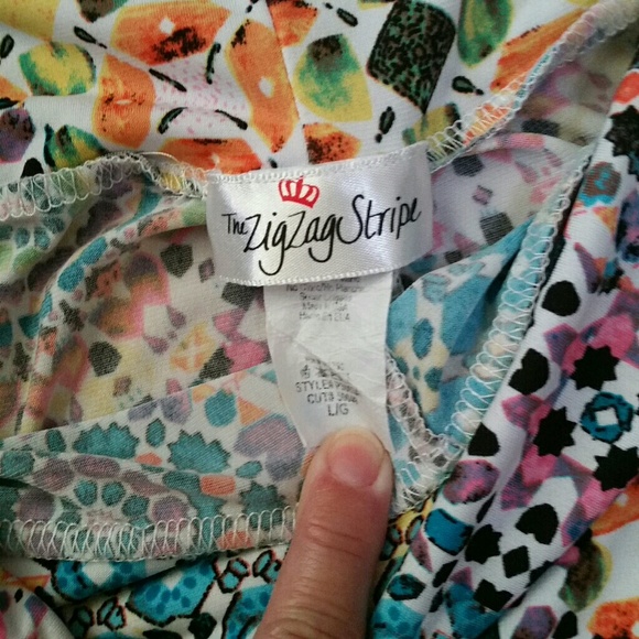 Zig Zag Stripe Boutique Capris - Picture 3 of 3